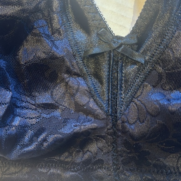 NWT Bali classic comfort cool comfort fabric black bra 42B adjustable straps - Picture 7 of 7